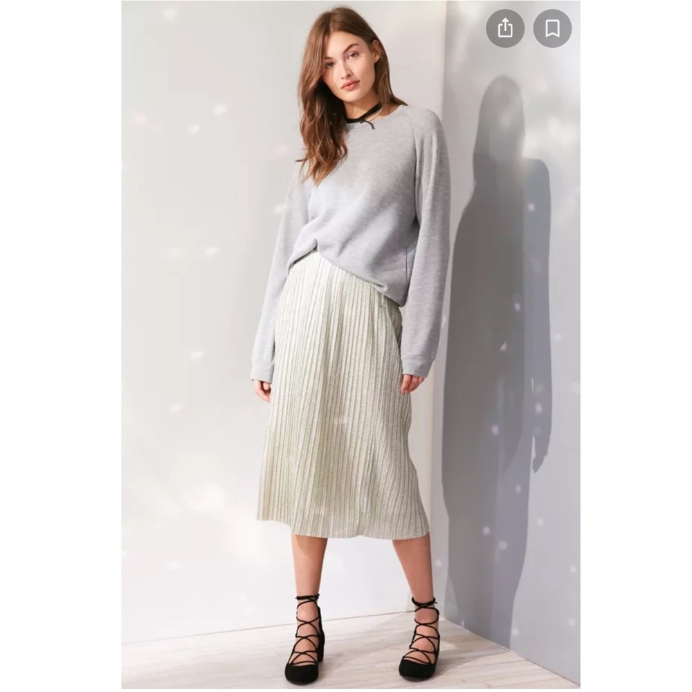 Kimchi Blue Alexis Shimmer Pleat Midi Skirt Size Small